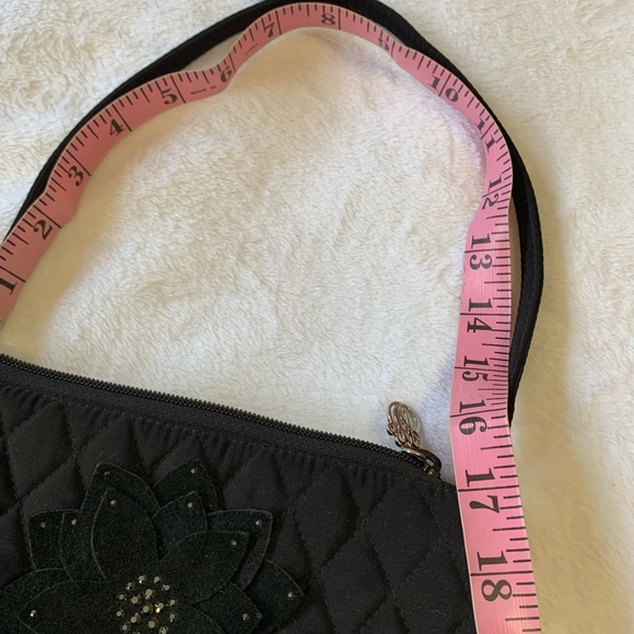 VERA BRADLEY Gigi black quilted crystals flower Mini shoulder Baguette VGUC+++ - Picture 8 of 10